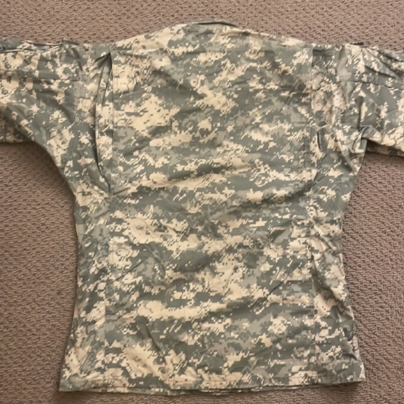 Army Combat Uniform (ACU) Shirt Size Small-Regular - Picture 14 of 15